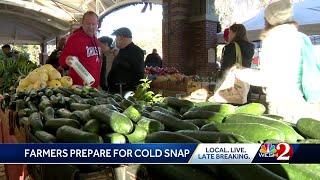 Central Florida farmers brace for cold weather