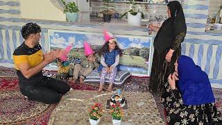 Marjan is surprised by her birthday party. Mrs. Soguli calls Rasoul about her life.