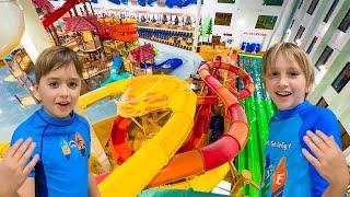 Vlad und Niki – Familienurlaub im Indoor Waterpark Resort