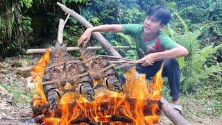 How to cook and process fish of a poor boy living alone in the deep wild forest.