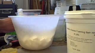 How to make a foaming body butter for melt & pour soap cupcakes.