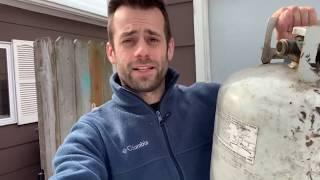 How to build a foundry out of a propane tank in under 5 minutes: back yard Foundry