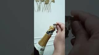 How to open MAY Sparkling Fruit Juice