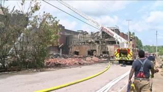 Chattanooga Firefighters battle massive warehouse fire