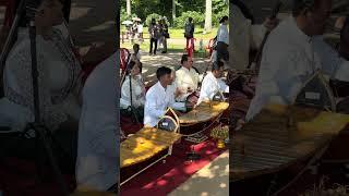 Traditional Khmer music in front of Angkor Wat .