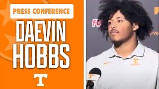 Tennessee DL Daevin Hobbs talks during spring practice I Tennessee Football I GBO