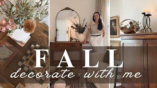 Spend a cozy night decorating for Fall // tips for using thrifted decor + dried florals