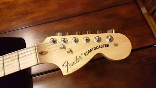 2009 FENDER AMERICAN STRATOCASTER HIGHWAY ONE 1 HSS USA STRAT UP CLOSE VIDEO REVIEW