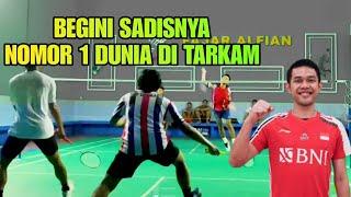 RANGKING 1 DUNIA FAJAR ALFIAN BERNAFSU MAIN DI TARKAM ! Beda Emang Gaya Pukulan Smash nya