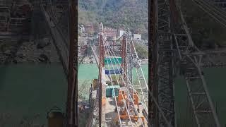 Laxman jhula Rishikesh #risikesh #laxmanjhula #youtubeshorts #haridwar #trendingshorts #rishikesh