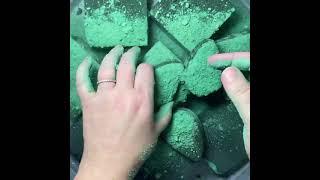 Green chalk crush ASMR mind relaxation #blobick