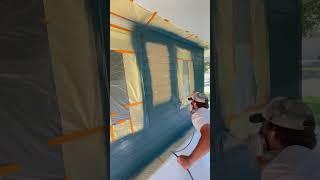 Professional Exterior Painting with a sprayer #sherwinwilliams #painter #satisfyingvideo #diy