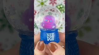  A Snow Globe you can SQUEEZE!!! Slowmo Squishy Needoh Christmas Penguin Snow Globe!