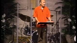 Francis Chan: How To Live Fearlessly (Part 1) - Believing God Will Empower Me