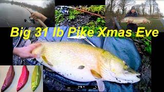 A Big Christmas Eve 44 Inch Pike  | my first 31lb Pike a new PB, Fish of a Lifetime