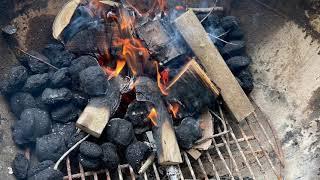 Cooking with the Big Guy makes wood fired pizza at home.