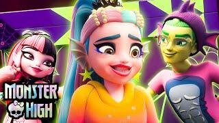 Monster High Pranks & Surprises  | Monster High