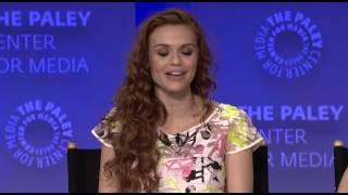 Teen Wolf cast talks about Banshee screams and Werewolf growls (Paleyfest)