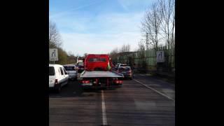 2 Abschleppwagen zum VU in Bonn durch Rettungsgasse