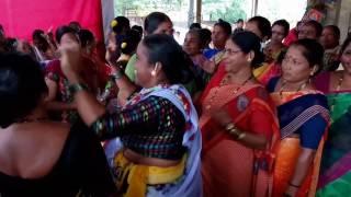 Madh koliwada koli women dancing at Marol dry fish market