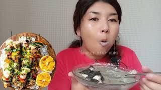 Wet chalk with paste from astana and enchantress black clay soup @klaraasmr / chalky asmr vlog