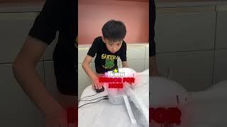LangLang made a super cool mirror for his mom #funny #amazing #comedyvideos #funnyshorts