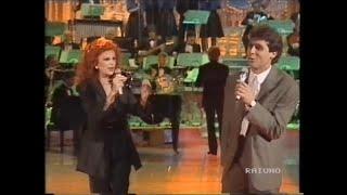 Milva e Luca Barbarossa - Medley e duetto da Europa Europa (1990)