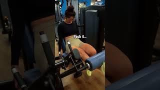 Try this!#shortsvideo #short #legworkoutsforgirls #gymtipsforbeginners #legsuperset #gulte