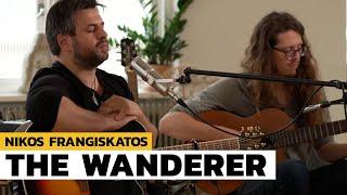 Nikos Frangiskatos geeft intieme healing concerten met zijn band The Wanderer