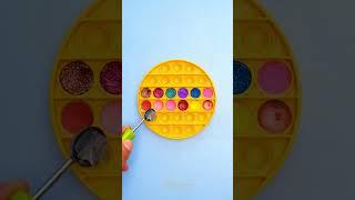 I CAN'T DO MY MAKEUP ANYMORE! | Let's make a cool eyeshadow palette from pop it, smart DIY #shorts