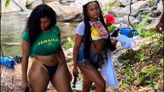 | How Jamaicans do big cook outs on the river |