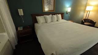 Wyndham Baymont by  suit with hot tub Bartonsville Poconos room tour