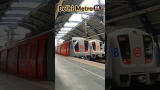 Two Metro | Delhi Metro | Metro Delhi Status #metro #metroroyale  #delhi #viralvideos #fastmetro 