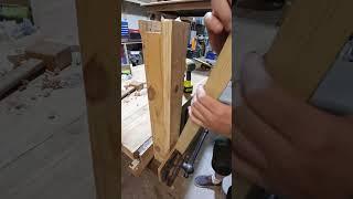screwing tip! #woodworking #wood #workshop #screw #masonry #tips #diy #fyp #tipsandtricks