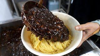 korean black noodle - jjajangmyeon / 4000원짜리 짜장면 / korean street food #tiktok #shorts #youtubeshorts