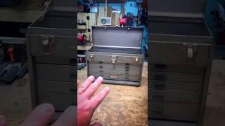 Cool vintage Craftsman tool box #vintagetools #tools #craftsman #toolbox #toolrestoration