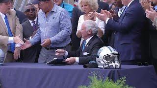 McMaster signs tax incentive bill to bring Carolina Panthers to South Carolina
