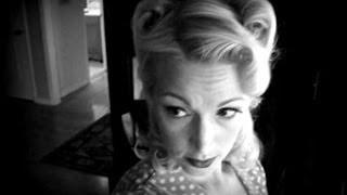 'Street Repeat'-1940s Hair/ Reverse Rolls/ Victory Rolls (No Backcombing)