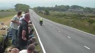 Isle of Man TT - Hutchinson last lap wheelie