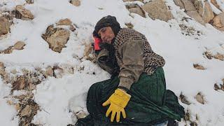 Snowy Mountain Shelter: Grandma's Struggle for Survival