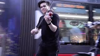 Unforgettable Violin Virtuoso on the Streets – A Stunning Performance! 