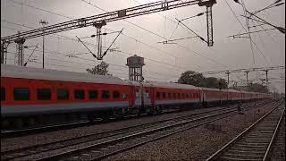 19325 INDORE-AMRITSAR EXPRESS CROSSING RAJPURA JUNCTION AT 130 SPEED