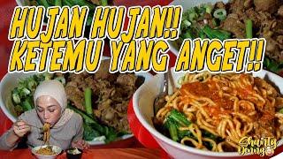 HUJAN HUJAN KETEMU YANG ANGET!! MIE AYAM PAK ASUN!!