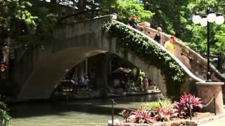 The San Antonio River Walk  San Antonio, Texas ( Paseo del Rio )