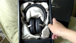 "First Look" Sony MDR-Z1000 headphones Unboxing