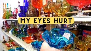 Ep. 60 I've NEVER SEEN so much VINTAGE STUFF...LARGEST ANTIQUE Mall Part 2