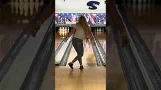#sarahbowls #dv8bowling #brandsofbrunswick #h5gbowling #sliqbowling #turbo #turbogrips #driven2bowl