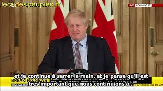 Boris Johnson se vante de serrer la main de patients atteints du coronavirus