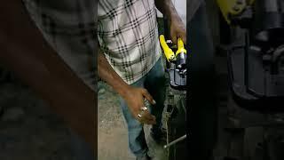 Hydraulic cut test on UfO® heavy duty series padlock 01