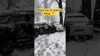 Solang Velley #trending #snow #viralvideo #snowfall #snow #solangvalley #manali #himachal #cars